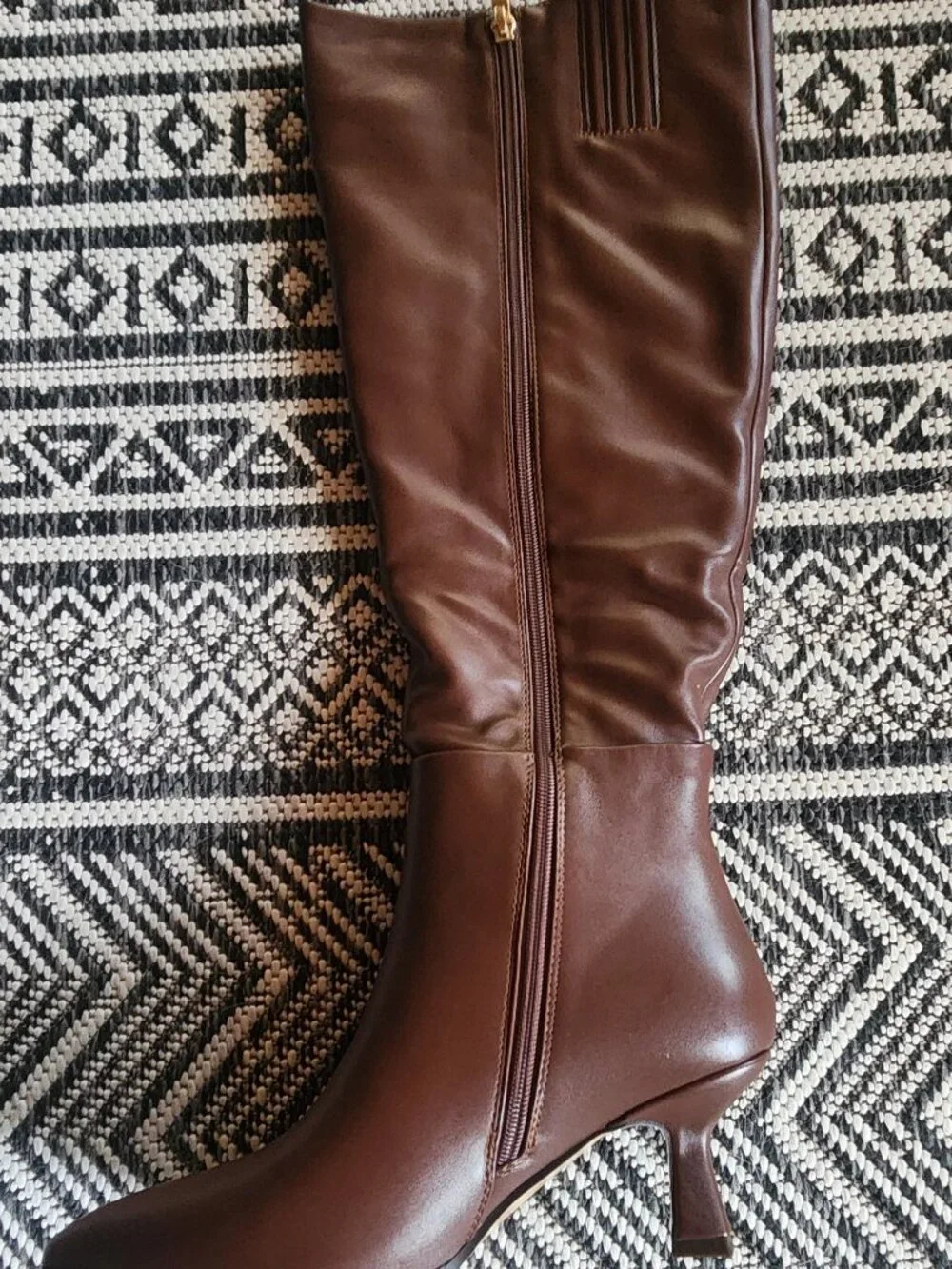 New Women's Knee High Boots Pointed Toe Kitten Heels Wide Calf boot 7.5 Brown